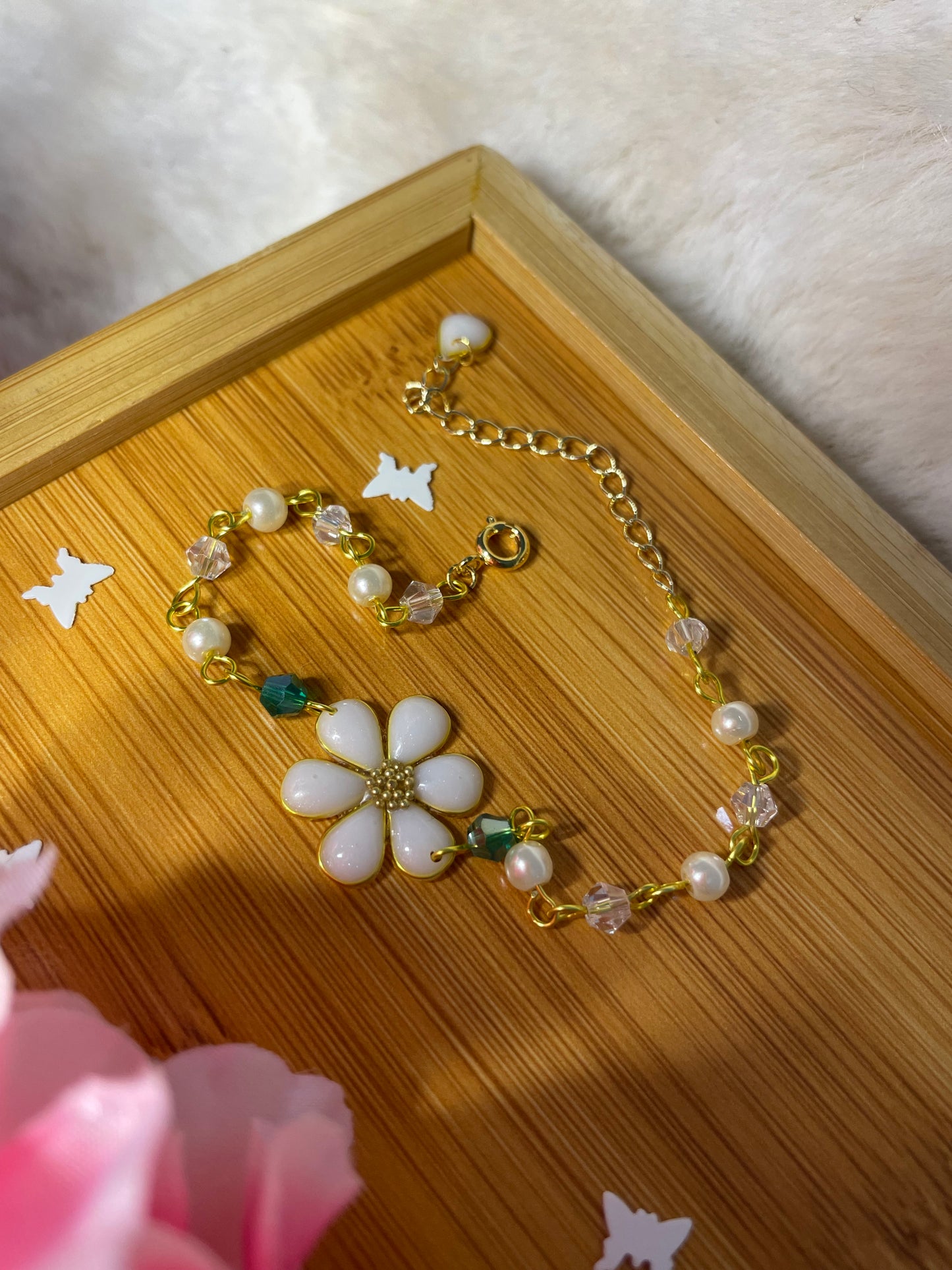 Daisy Pearl Bracelet