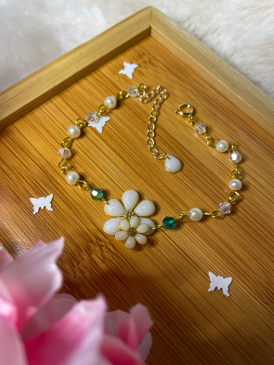 2 Daisies Pearl Bracelet